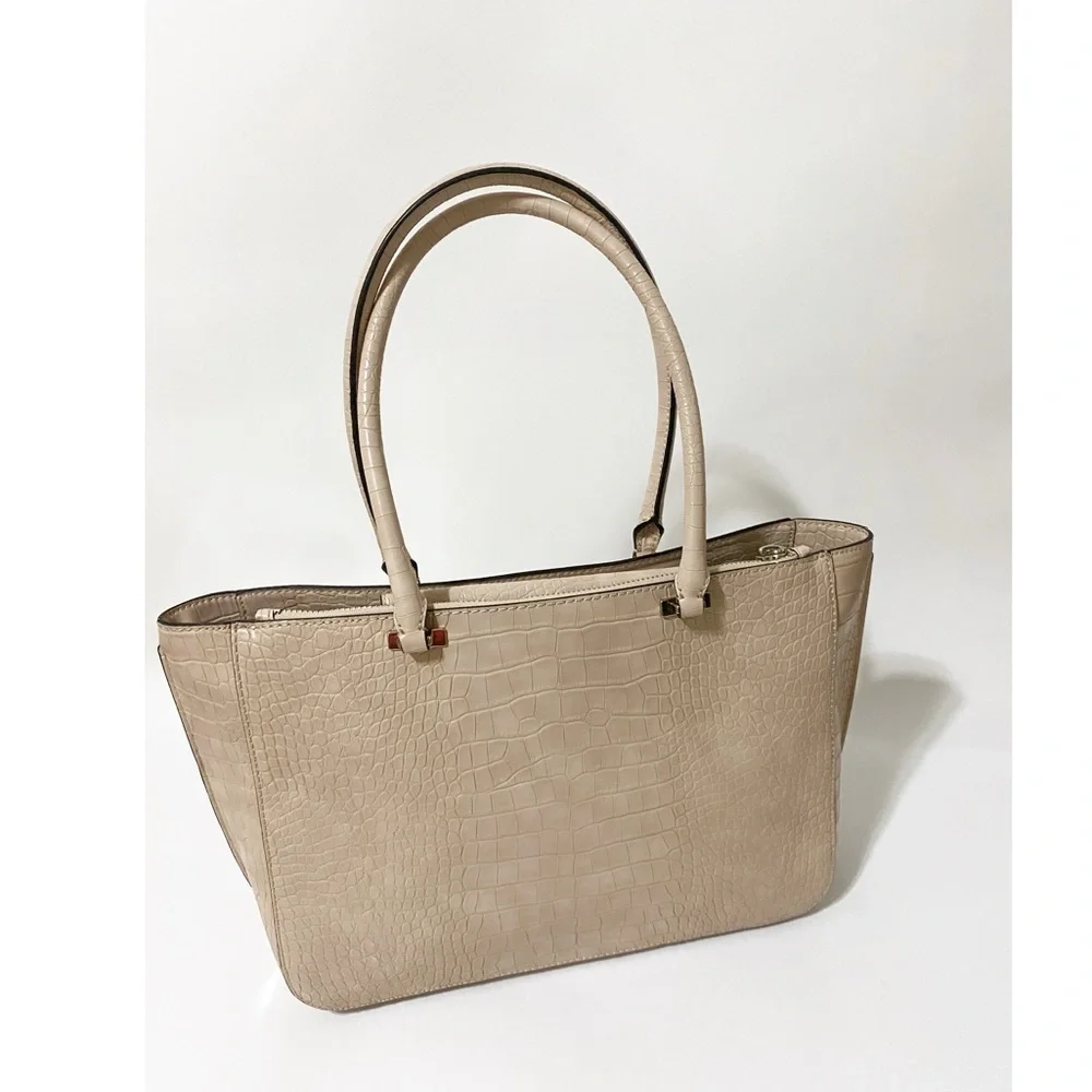 GUESS Croco Faux Leather Texture Tote Bag - Picture 4 of 16